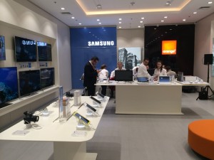 samsung-orange-salon-